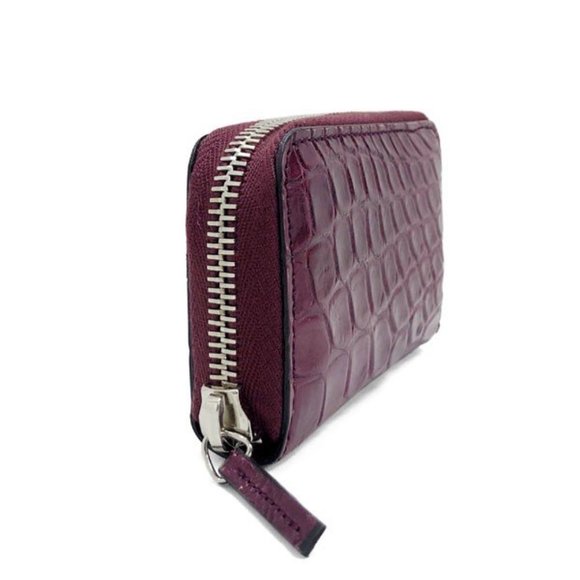 Gucci Crocodile Zip Around Card Case in Cherry Red - Picture 3 of 9